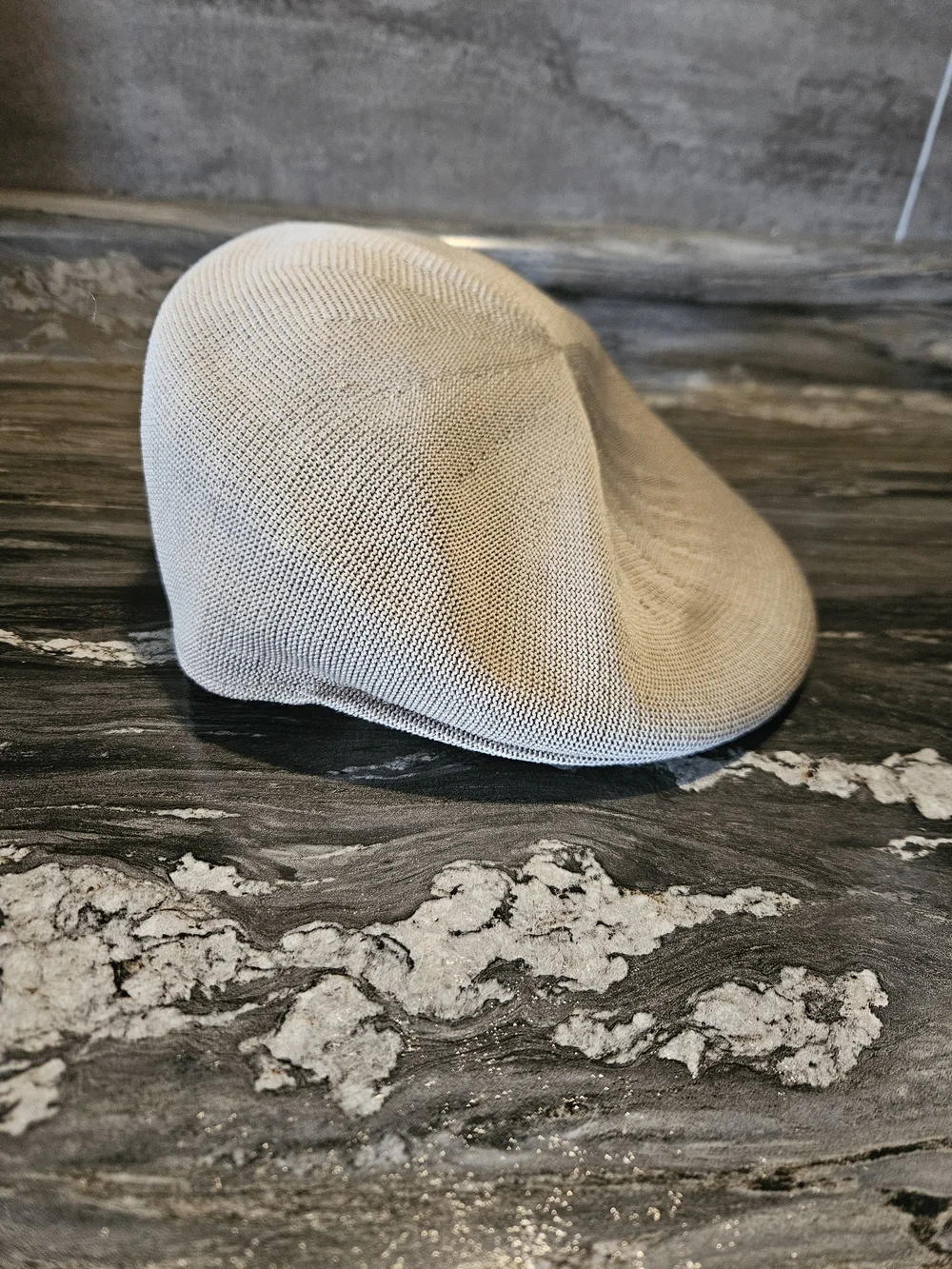 Men's Dockers Beige Knit Flat Cap - Classic Casual Hat